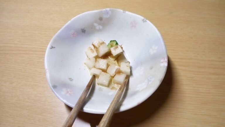 大根ときゅうりの梅カツオ和え 音フェチ 咀嚼音