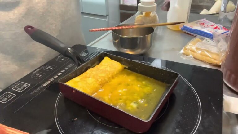 奥さんのお弁当、明太子チーズ入り卵焼きスペシャル！