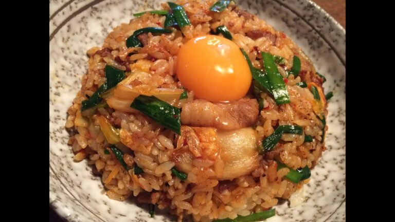 「豚キムチチャーハン」作り方