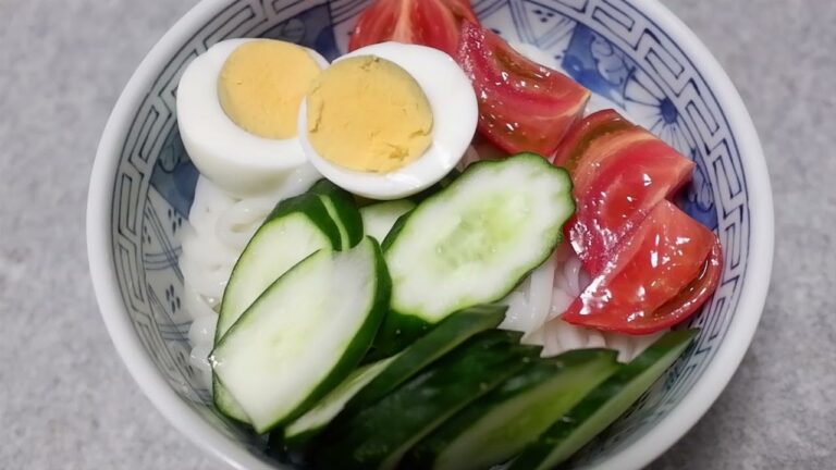 【簡単料理】トマトとキュウリの冷やしうどん