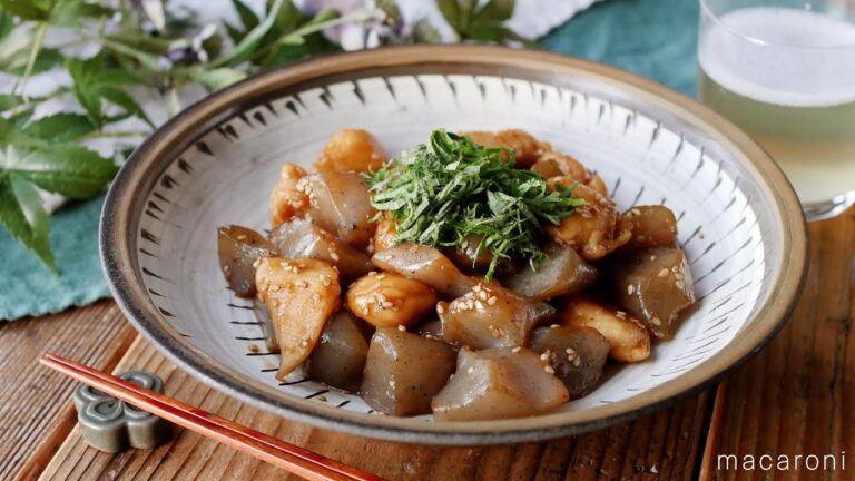 【ささみとこんにゃくの甘辛照り焼き】ごはんが進む♪ヘルシーでボリューム満点おかず！｜macaroni（マカロニ）