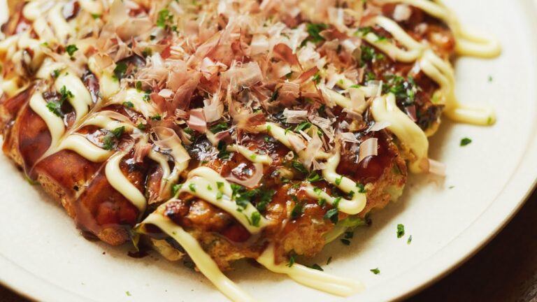 【ダイエット】大好評！！オートミールで食べ応え抜群なヘルシーお好み焼きができちゃった♪