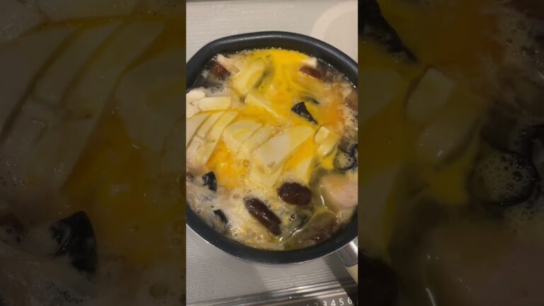 減量中の太りたくない夫に嫁が作るタンパク質多めの筋肉飯 〜酸辣湯風スープ〜　#shorts