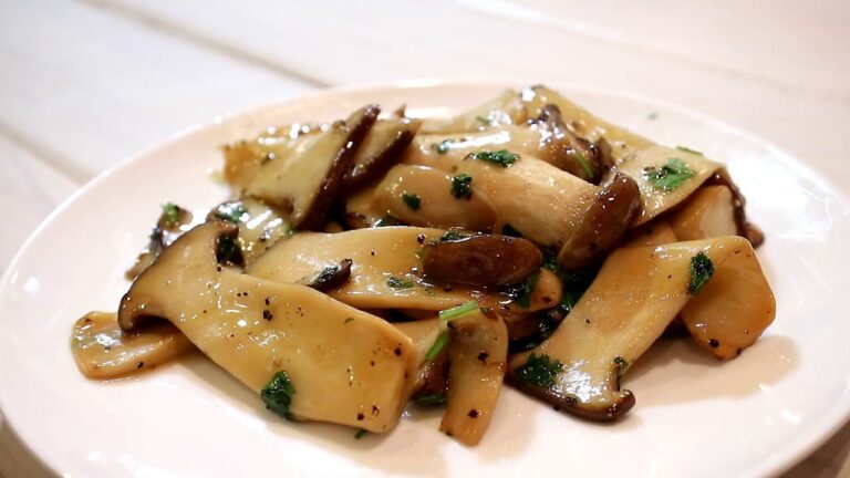 【時短☆簡単おかず】5分で出来るお買い得なエリンギを使ったバター醤油炒めの作り方