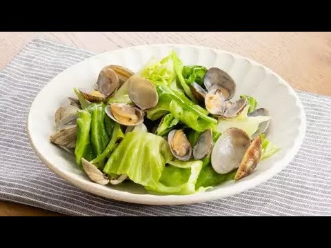 キャベツとあさりのバター蒸し煮