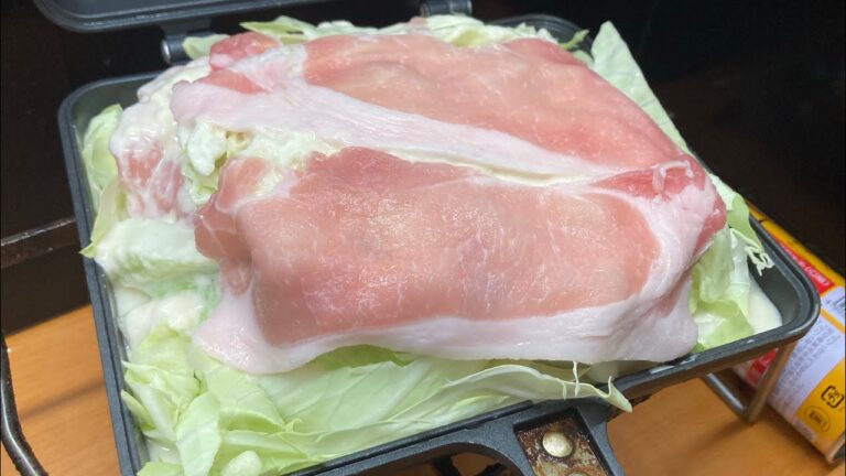 何もやる気が起きない日だったので8割キャベツの雑ミルフィーユ焼をハイボールでキメるだけの動画