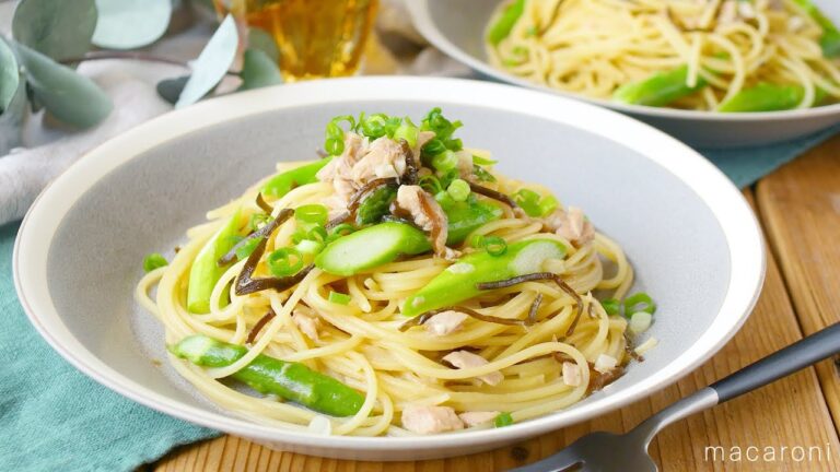 【アスパラのバタぽんパスタ】フライパンひとつでパパッと！バターとポン酢で味付け簡単♪｜macaroni（マカロニ）