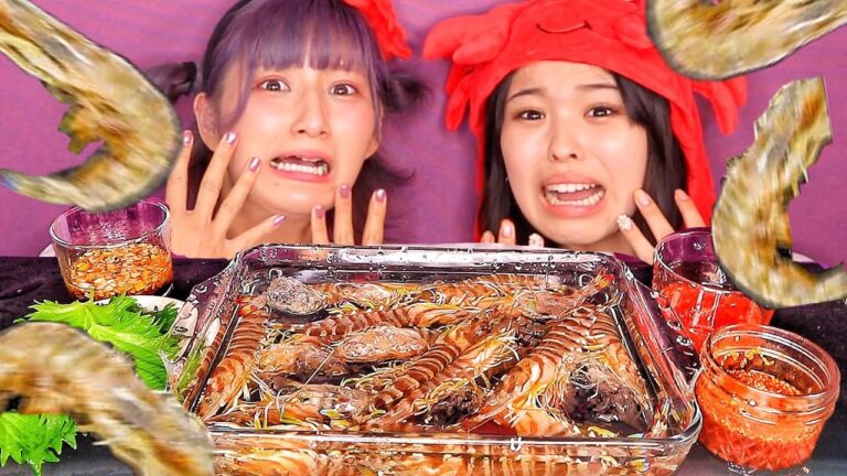 【モッパン】生きてるエビを食べる🦐/ おさきちゃんコラボ
