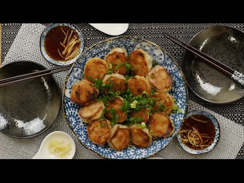 ニーハオ肉汁スープ！餃子の皮でジュワっと焼き小籠包