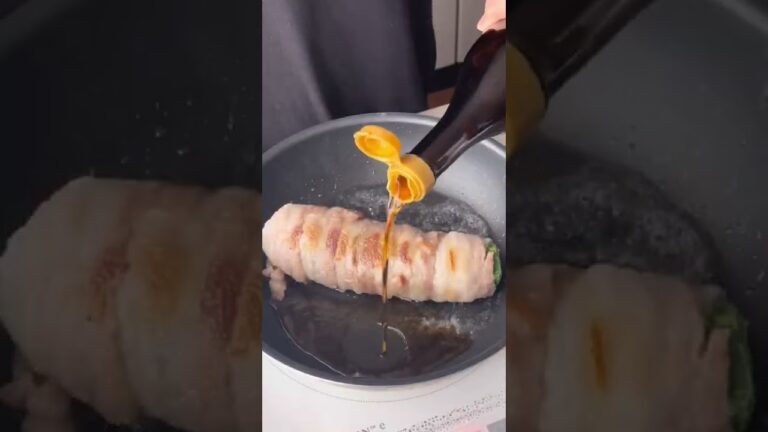 丸ごとズッキーニの肉巻きをフォンデュにしちゃった