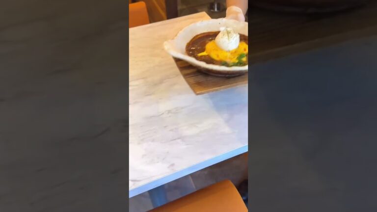 【恵比寿】ブッラータを丸ごと乗せた鍋焼きオムライス【和cheese TENSAI】