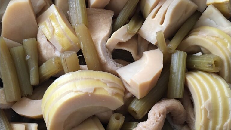 たけのことふきの煮物