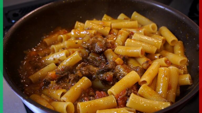 【パスタでも！メイン料理でも！】牛テールのトマト煮込みラグー【Coda alla Vaccinara】