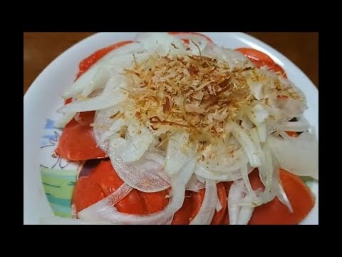 Semi'sキッチン～玉ねぎとトマトのサラダ～