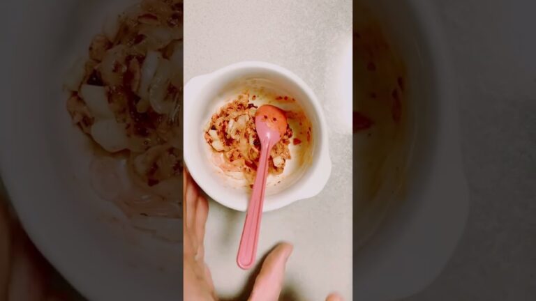 秒で簡単おつまみ！ネギと食べるラー油を混ぜた冷奴#shorts #豆腐 #おつまみ #冷奴 #食べるラー油