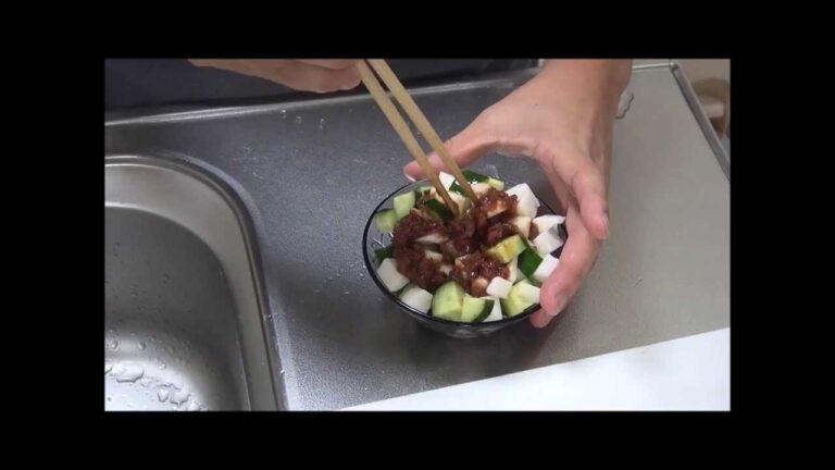 【お手軽おつまみ】きゅうりと長芋の梅肉ソース和え