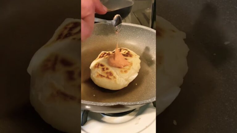 月収180円男の貧乏飯【餅明太焼き】#料理 #餅レシピ #明太子   #お好み焼き  #チーズ