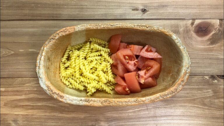 【時間がないあなたへ】トマトとバジルのマカロニグラタンを作りたい【でも フライパンとか鍋は使いたくない】