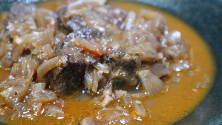 【赤ワイン煮込み】豚肉を炊飯器で柔らかく仕上げる