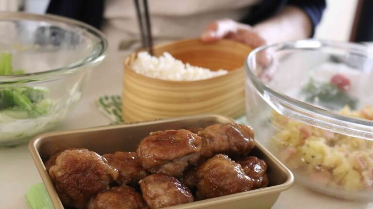 【お弁当作り】ご飯が止まらない美味しさ！豚こま肉のカルビマヨネーズ＃885