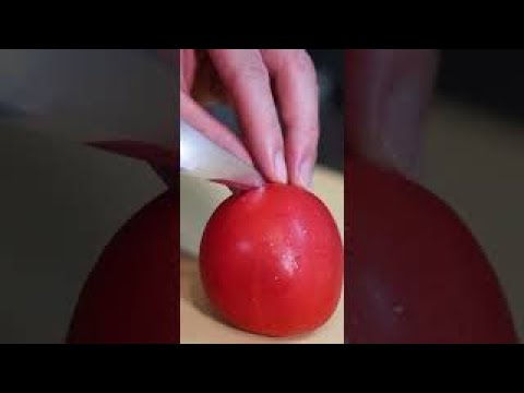 農家直伝さっぱりと美味しい冷やしトマトを作る #shorts #夏に食べたい