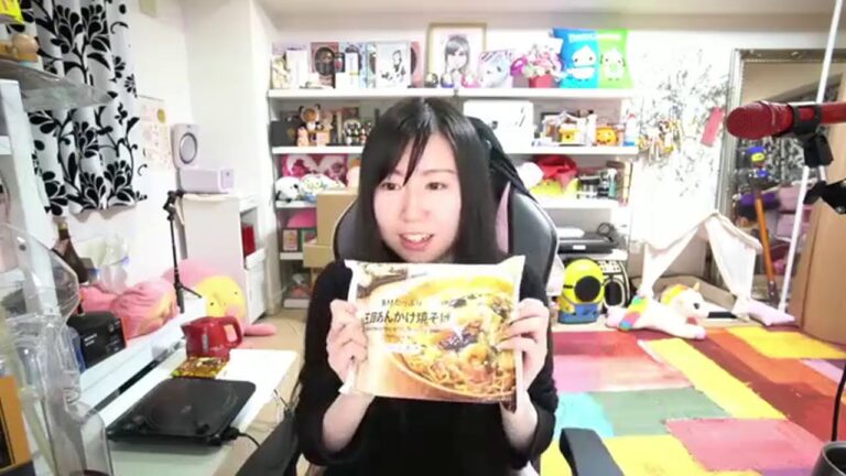 【ももなな】　五目あんかけ焼きそば　【セブンイレブン】　2021年2月8日