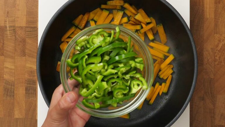 かぼちゃとピーマンの甘辛炒め