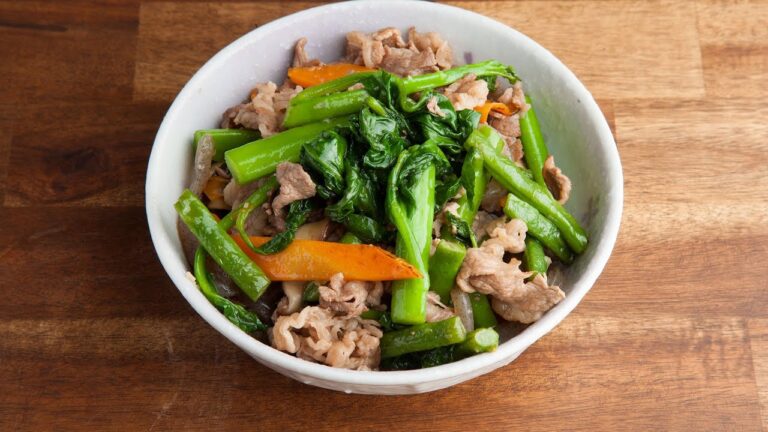 ツルムラサキと牛肉のピリ辛炒めの作り方