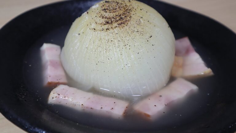 炊飯器に新玉ねぎを丸ごと入れて作る簡単スープ