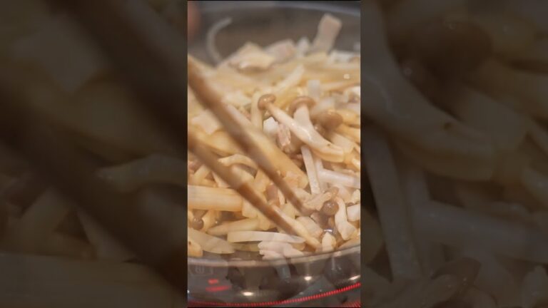 素朴だけど、こういう料理が一番心に沁みる。（大根としめじのきんぴら）#shorts #簡単レシピ #大根 #きんぴら