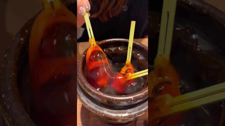 創業160年の歴史を誇る和菓子店！ふわふわもちもちのみたらし団子が絶品すぎる！【大阪グルメ 浪芳庵】#shorts