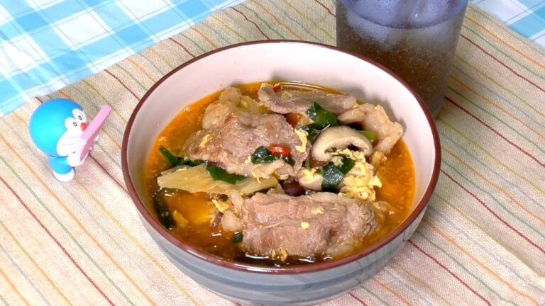 ユッケジャンクッパ。韓国の定番スープ料理を作りました。