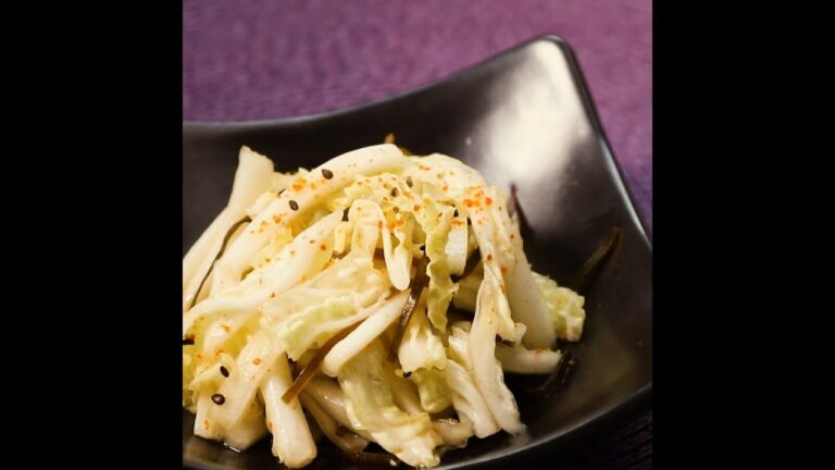 箸が止まらなくなる！あと引く美味しさピリ辛！白菜と塩昆布の即席漬け ｜ moguna[モグナ]