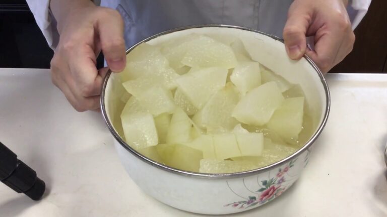 グダグタ料理教室第98弾  とうがんの煮物  part1