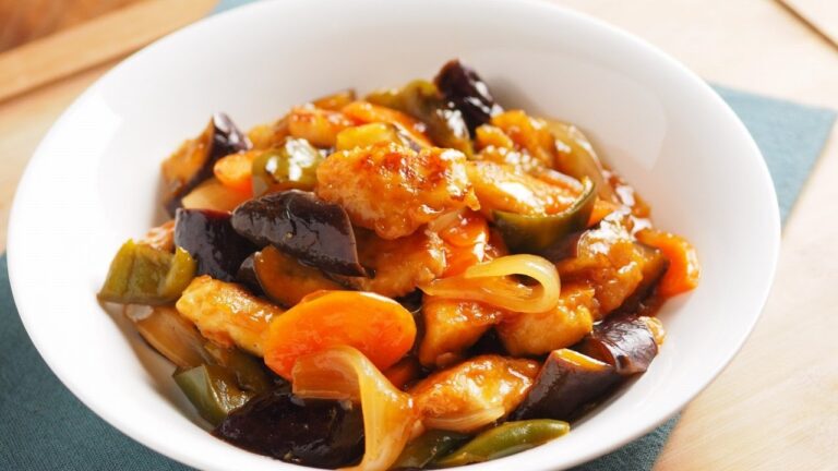 鶏むね肉の酢豚風　、　油で揚げない簡単レシピ