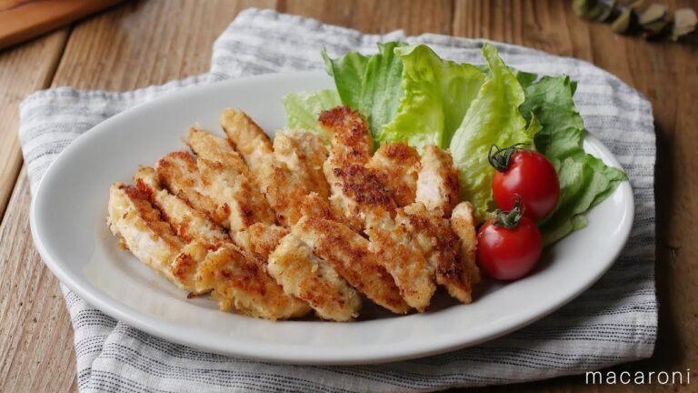 【鶏むね肉のコンソメパン粉焼き】子どもが喜ぶ簡単レシピ！安くてボリューム満点♪｜macaroni（マカロニ）