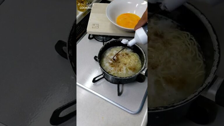 味噌ラーメンの作り方でこんなに雑すぎるのに美味しいなんてやばい！誰でも作れて最高！！