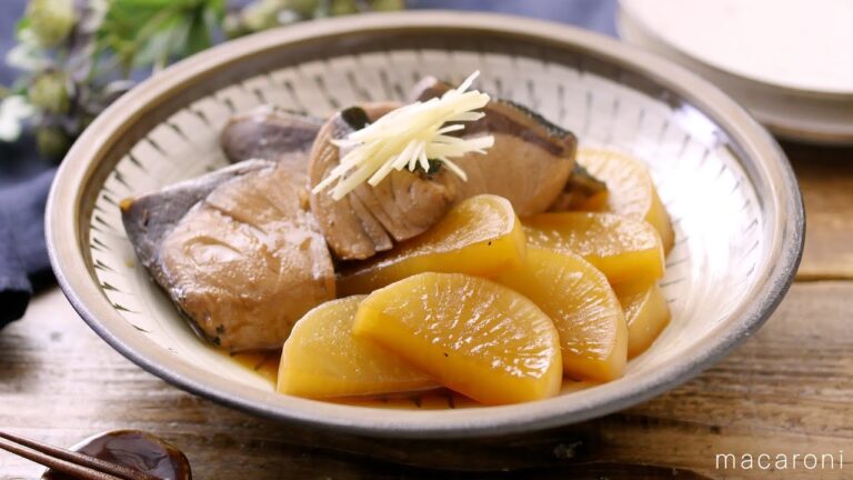 【ぶり大根】大根はレンジで時短に！味しみしみ♪｜macaroni（マカロニ）