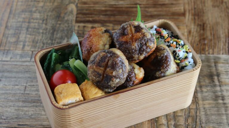 【お弁当作り】驚くほどやみつきに。しいたけの唐揚げ弁当bento＃929