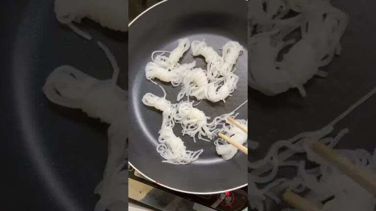 結びしらたきの乾煎り