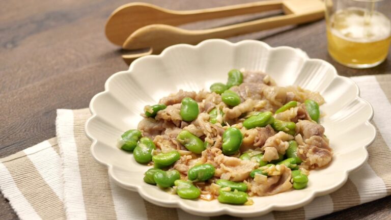 そら豆と豚肉のピリ辛ラー油炒めのレシピ