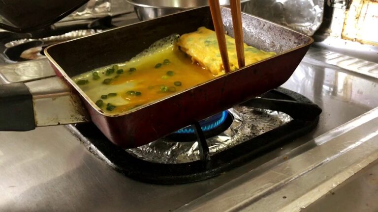 だし巻きたまご (ネギ入り)を作る