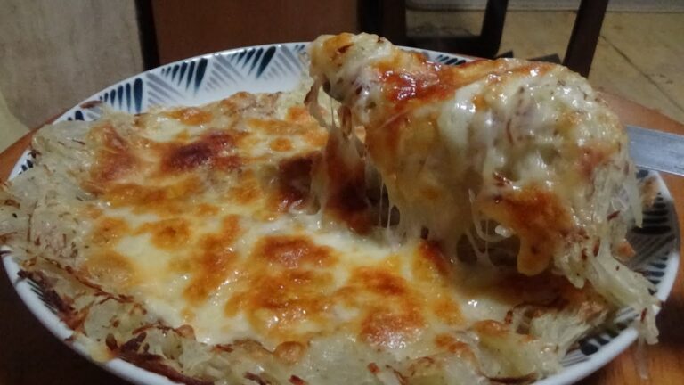 じゃがいものチーズガレット　Galette of potatoes　パイユ