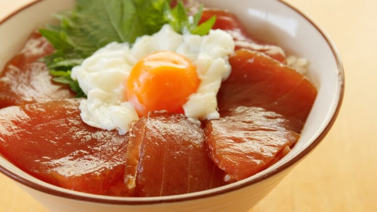 Zuke Magro Sashimi ☆ 10分で出来る黄金比。漬けマグロ・たれの作り方（お手軽温泉卵も）