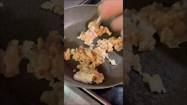 ＼高タンパクおかず／豆腐ときのこのそぼろ炒め レシピはコメント欄に記載 #shorts