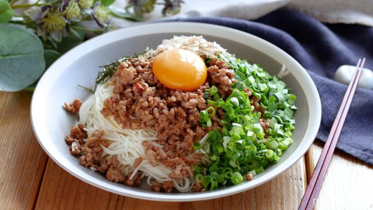 【台湾混ぜそば風ひき肉混ぜそうめん】やみつき間違いなし！アレンジそうめんにおすすめ♪｜macaroni（マカロニ）