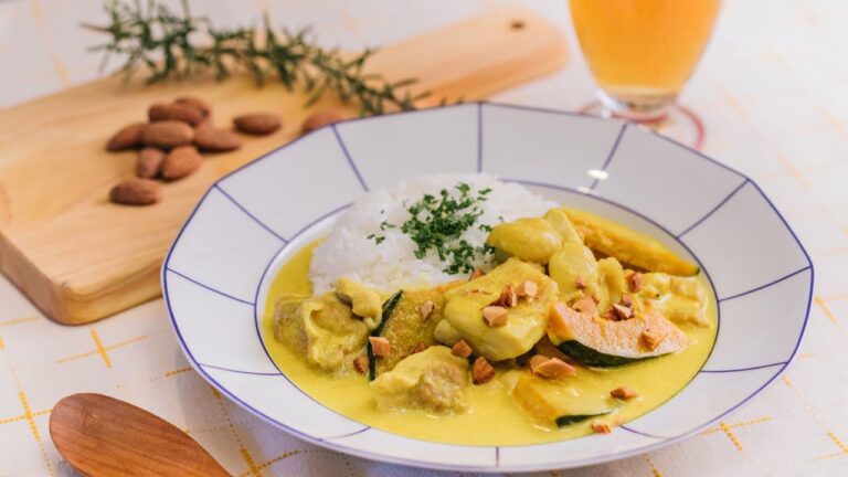 鶏肉とかぼちゃのクリームカレー