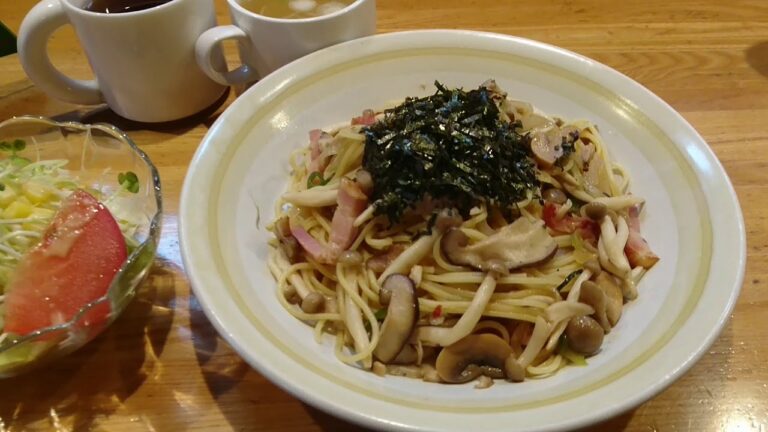 今日の賄い 12/ 3 「角切りベーコンとキノコの和風スパゲティ」