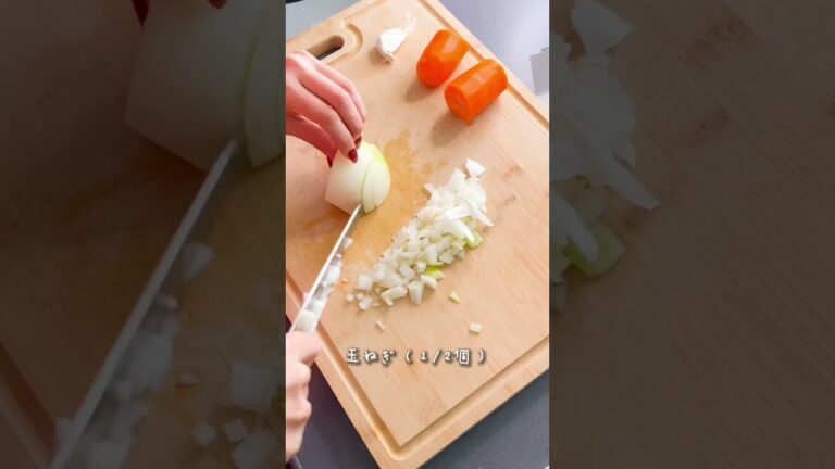 【ハート型ゆで卵のせ♡】絶品♪トマトキーマカレー