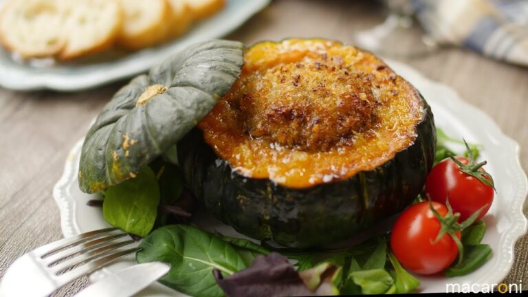 こっくりバターがたまらん！  まるごと かぼちゃの チーズ 肉詰め のレシピ 作り方